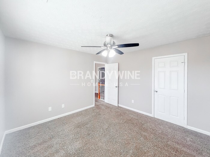 Building Photo - 215 Prince Edward Way