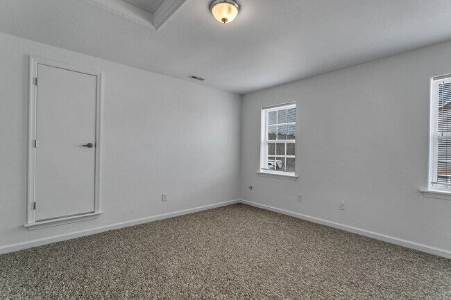 Building Photo - Beautiful 3 Bed/2.5 Bath located in Shingle Landing, Moyock NC