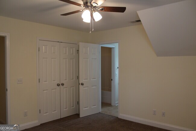 Building Photo - 8100 Burkhalter Rd