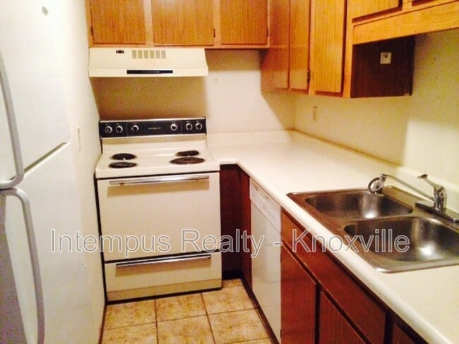 Building Photo - 4308 Bounds Rd NW