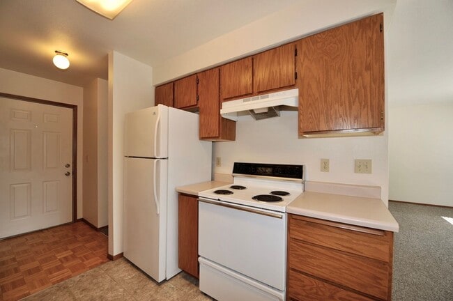 Building Photo - Hayden Apt. Available 2 bed 1 bath (upstairs)