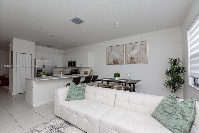 Building Photo - 12949 SW 232nd Ln