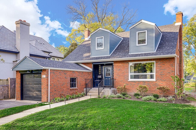 Building Photo - 351 Jefferson Ave