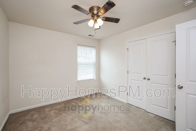 Building Photo - 350 Spectrum Rd