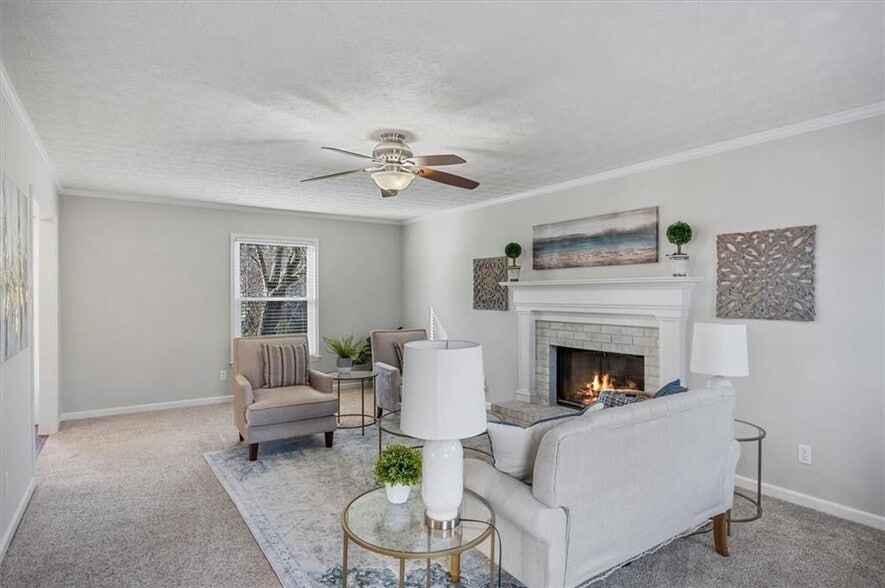 Building Photo - 4508 Pine Hill Terrace NE