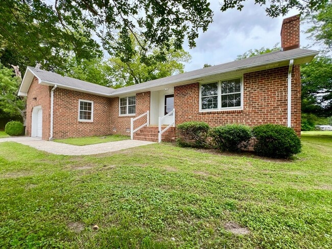 Primary Photo - 3bdr 2bth home in the heart of Poquoson