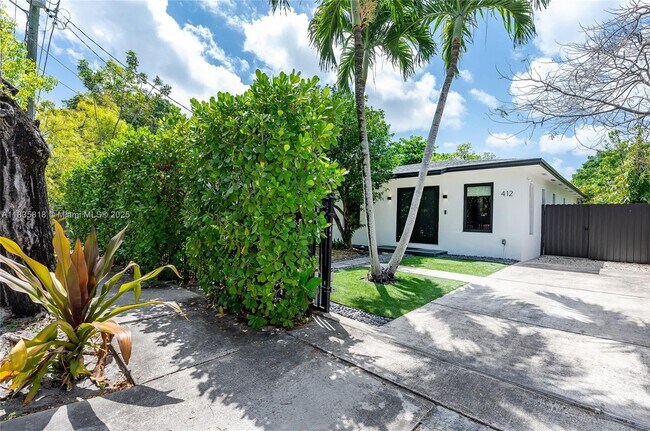 Building Photo - BAY VISTA PARK