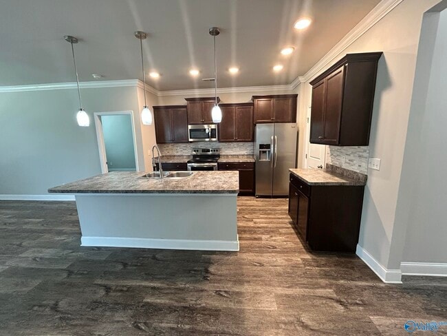 Building Photo - 107 Fourstar Ln