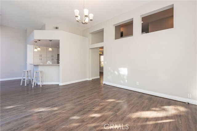 Building Photo - 29 Almeria