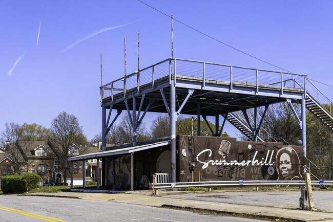 Building Photo - 78 Crumley St SE