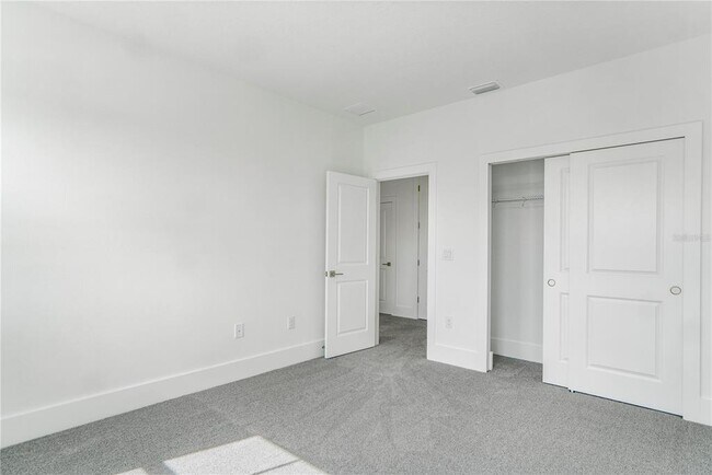 Building Photo - 15567 Gentle Rain Dr