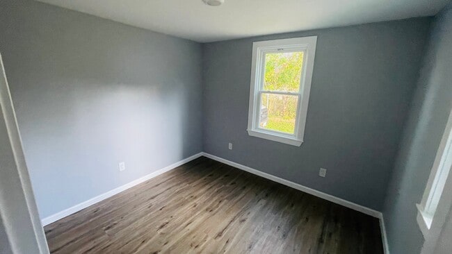 Building Photo - 809 Arnold Ave