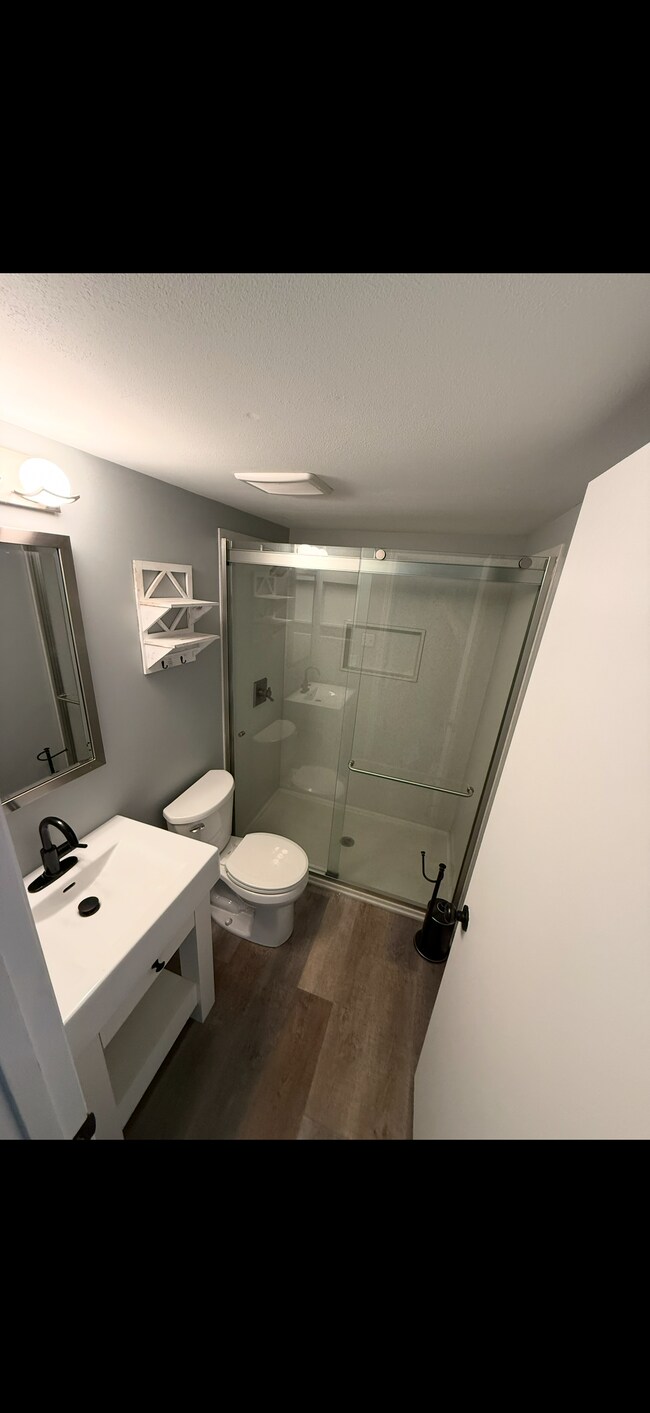 Building Photo - 645 S Kirkwood Rd