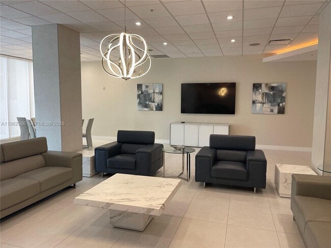 Building Photo - 3001 S Ocean Dr