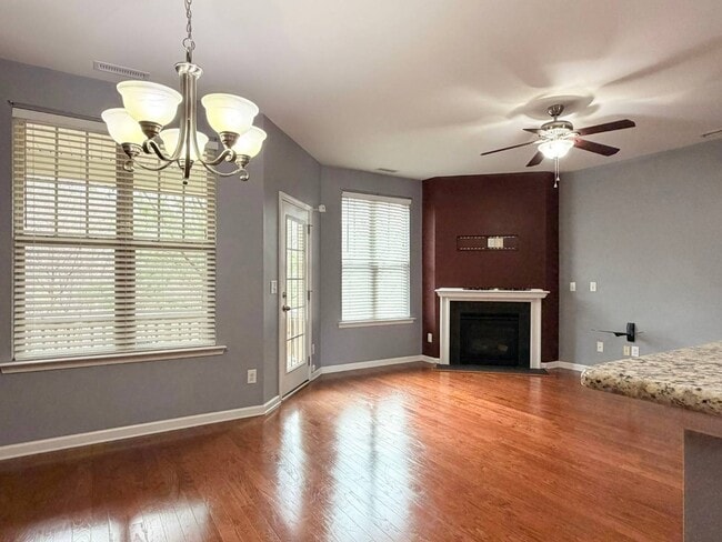 Building Photo - 8268 Primanti Blvd