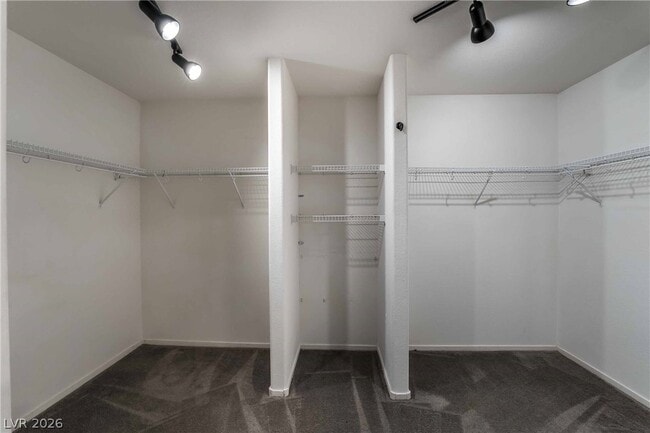 Building Photo - 5221 Coral Hills St