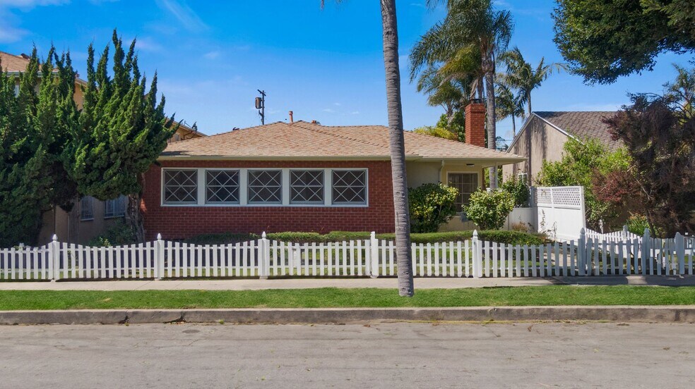 Building Photo - 237 Belmont Ave