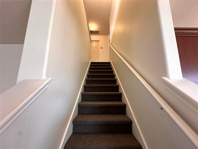 Building Photo - 11909 Big Sky Dr