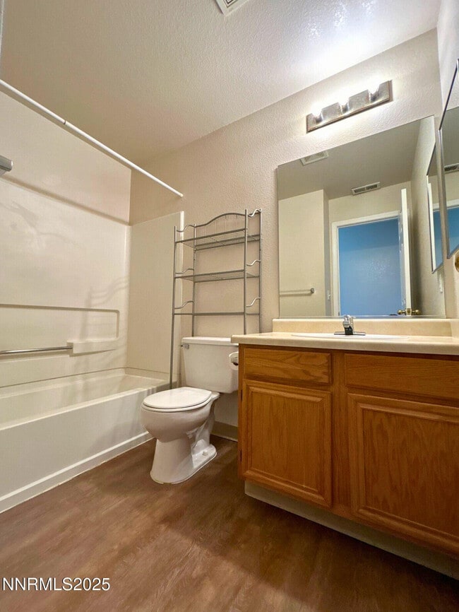 Building Photo - 6345 Potomac Ct