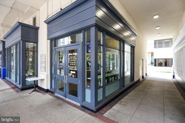 Building Photo - 502 Lawson Way