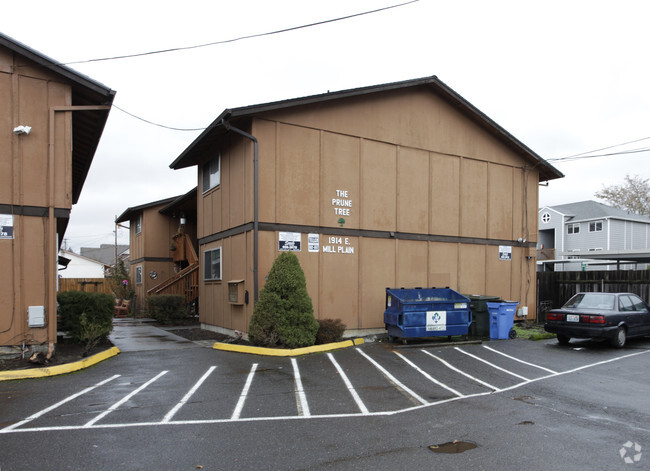 Building Photo - Prune Tree Apartments