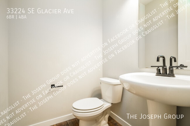 Building Photo - 33224 Glacier Ave SE