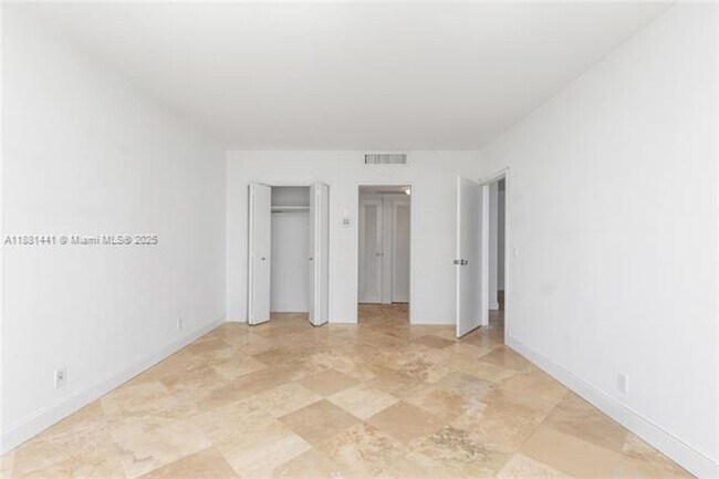 Building Photo - 5700 Collins Ave