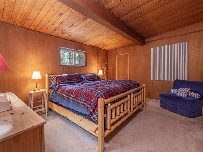Building Photo - SUMMER LEASE: Downtown Kings Beach, 2 Bedrooms, 1 Car Garage