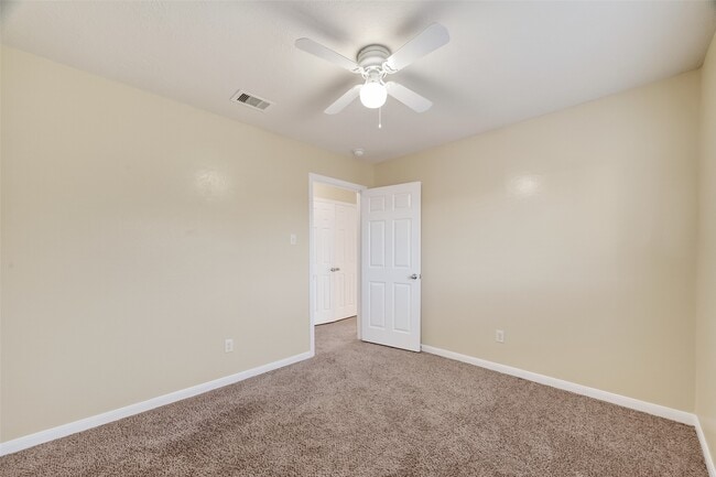 Building Photo - 5810 Post Oak Manor Dr