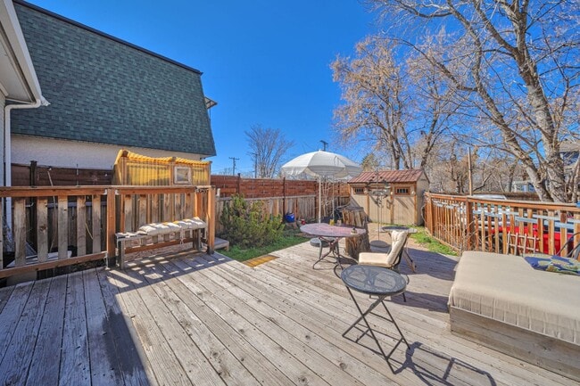 Building Photo - 712 S 900 E