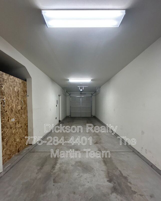 Building Photo - 3195 Sterling Ridge Cir