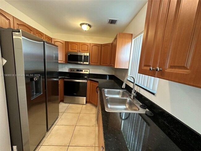 Building Photo - 1315 NW 2nd St