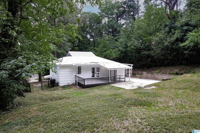 Building Photo - 724 Rose Dr