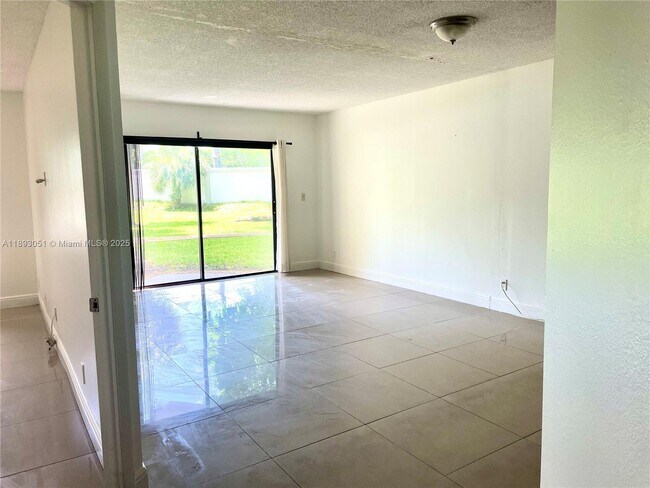 Building Photo - 8290 Lake Dr