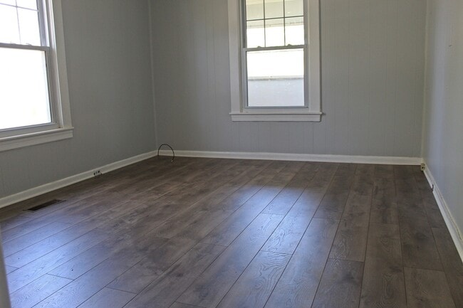 Building Photo - Alcoa City Rental Available Now