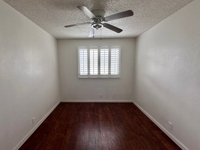 Building Photo - For Rent - [Pearl Horizons] 98-630 Moanalu...