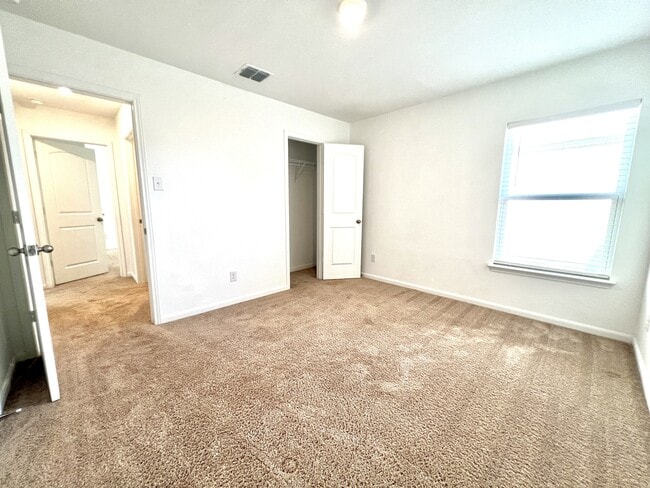 Building Photo - 4130 Trail de Paris