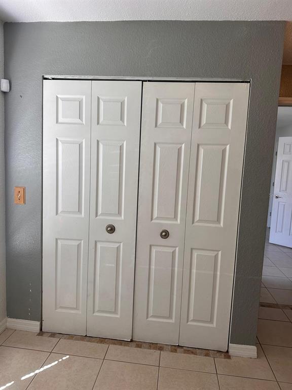 Building Photo - 5112 Conroy Rd