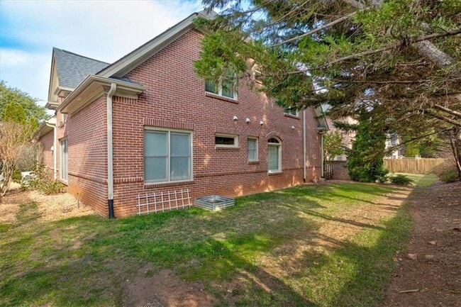Building Photo - 5962 Spalding Park Pl