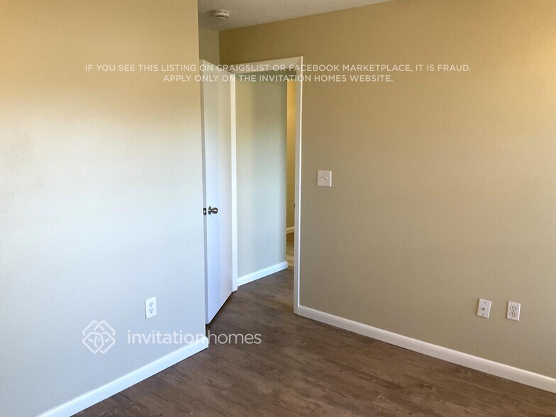 Building Photo - 4635 Robert St