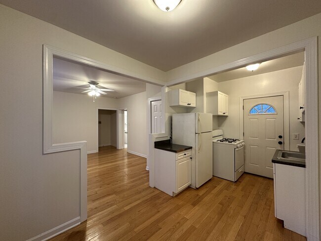 Building Photo - 3828.5 N Fremont St