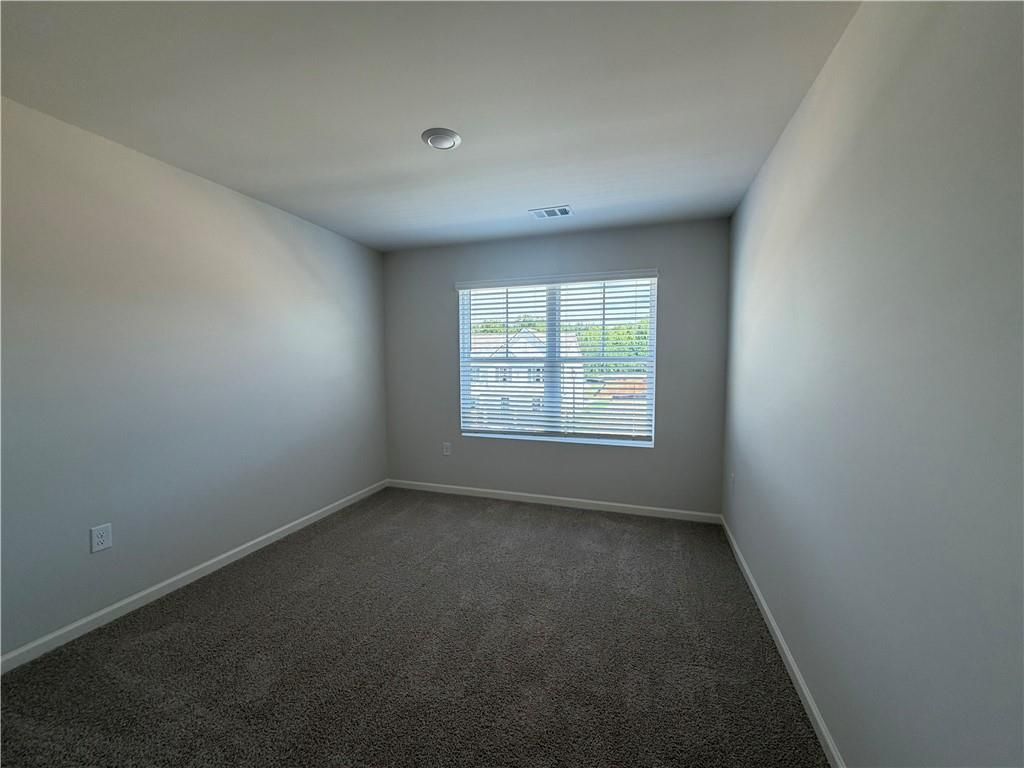 Building Photo - 178 King Vlg