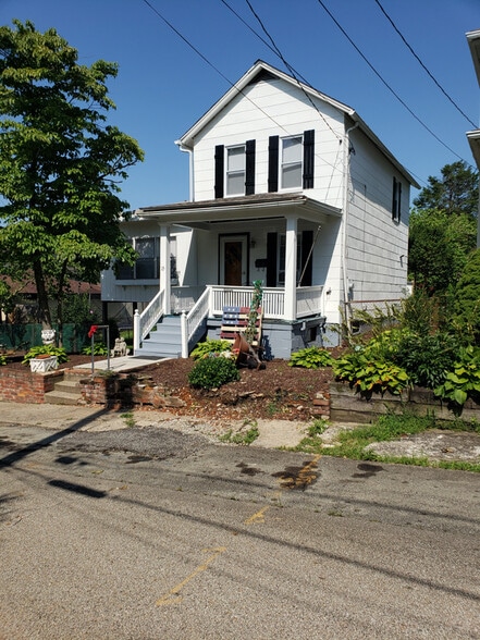 Building Photo - 15 Arlington Ave