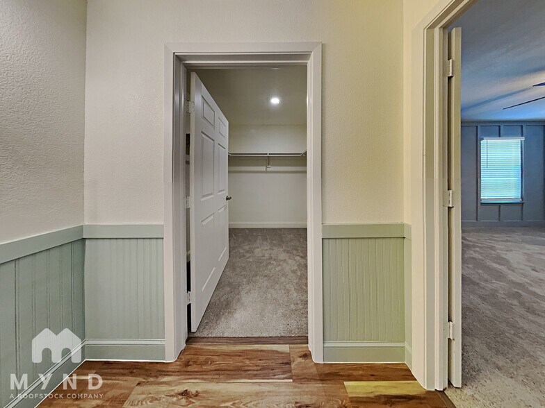 Building Photo - 2703 Stellar Ct