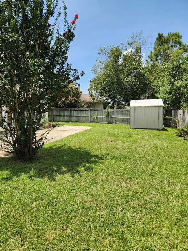 Building Photo - 5017 Heritage Ln