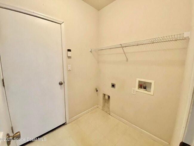 Building Photo - 622 Marian Ct