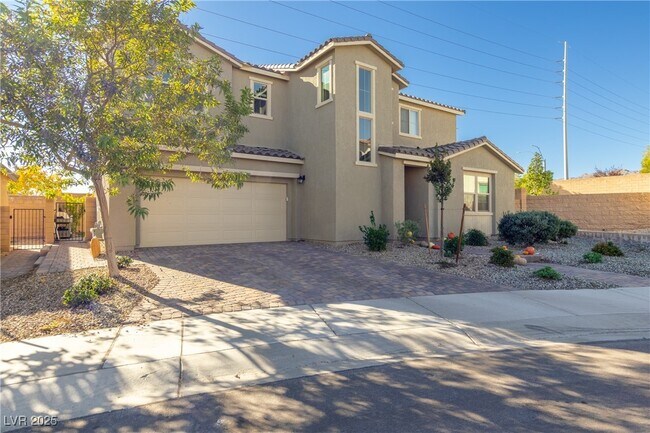 Building Photo - 10331 Western Pine Ave