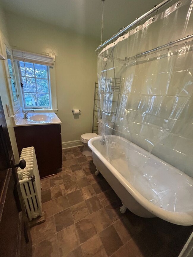 Building Photo - 643 Wildwood Blvd