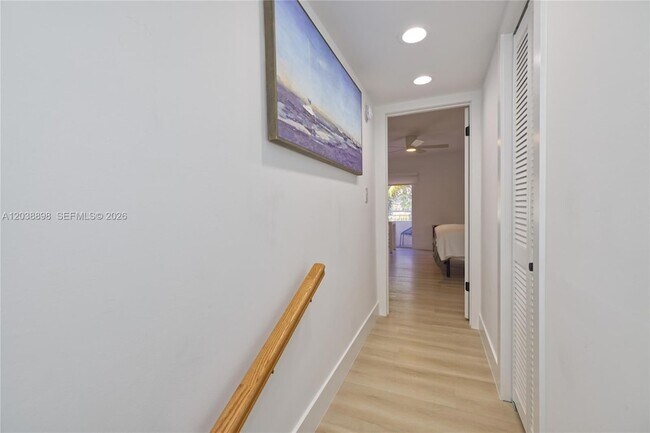 Building Photo - 5838 SW 74th Terrace