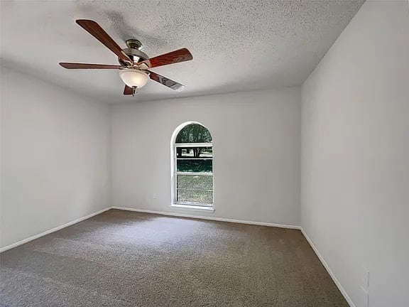Building Photo - 917 Bower Dr